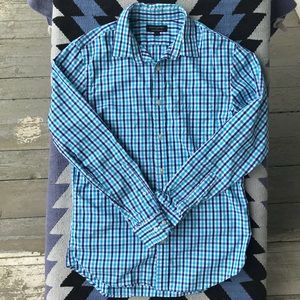 Banana Republic Shirts - Banana Republic - checkered blue button up Banana Republic Shirts - Banana Republic - checkered blue button up